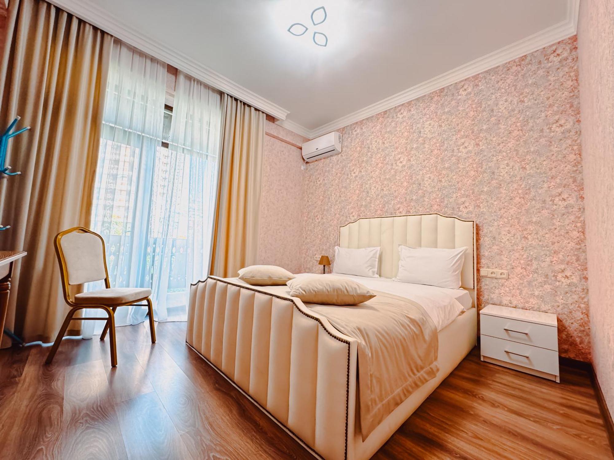 Armenia Hotel Yerevan Exterior foto